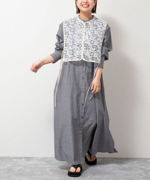 NOLLEY’S(ノーリーズ)の「◇【WEB限定】レースジレ付きシャツワンピース(シャツワンピース・レディース・ホワイト/チャコールグレー/ライトブルー・FREE)」の2枚目の写真