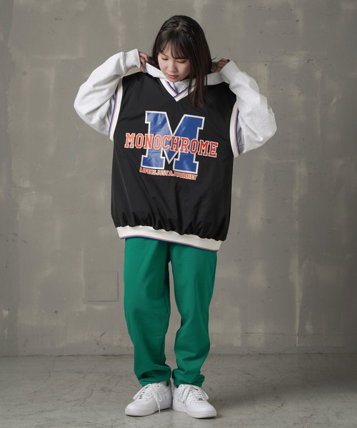 SPINNS（スピンズ）の「ナイロンベスト ロゴリブライン（ベスト・レディース・ブラック/サックスブルー/グリーン・ONESIZE）」の18枚目の写真