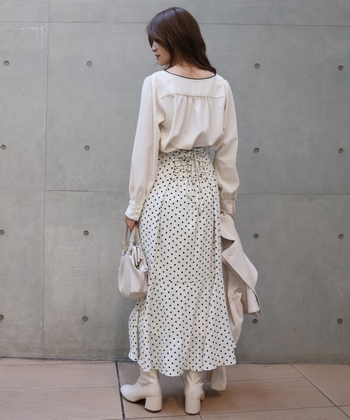 one after another NICE CLAUP(ワンアフターアナザーナイスクラップ)の「ZOZO限定 パールボタンパイピングブラウス(シャツ/ブラウス・レディース・アイボリー/ブラック/パープル系その他/ピンクベージュ/ドット・FREE)」の11枚目の写真