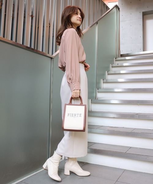 one after another NICE CLAUP(ワンアフターアナザーナイスクラップ)の「ZOZO限定 パールボタンパイピングブラウス(シャツ/ブラウス・レディース・アイボリー/ブラック/パープル系その他/ピンクベージュ/ドット・FREE)」の22枚目の写真