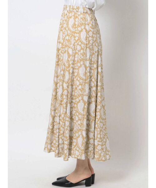 Ungrid（アングリッド）の「ペイズリーフィットフレアスカート（スカート・レディース・イエロー/ブルー・FREE）」の13枚目の写真