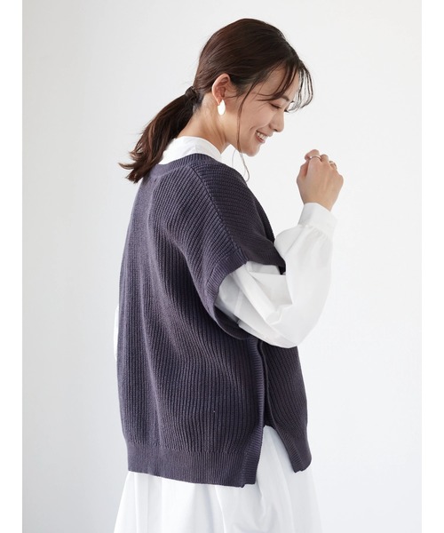 CRAFT STANDARD BOUTIQUE(クラフトスタンダードブティック)の「【ウォッシャブル】キーネックニットプルオーバー *(ベスト・レディース・チャコールグレー/ネイビー/ライトベージュ・FREE)」の4枚目の写真