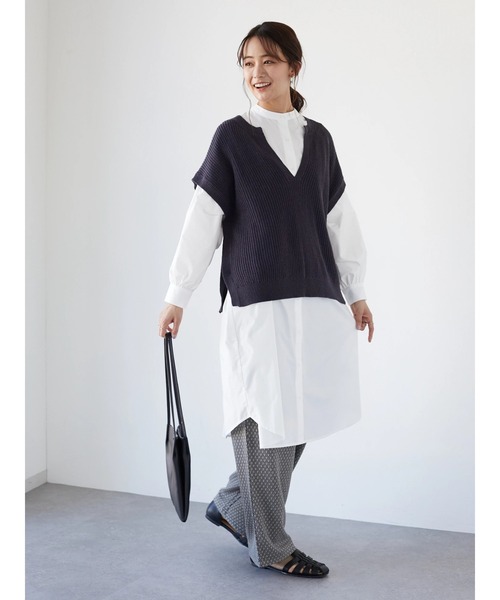 CRAFT STANDARD BOUTIQUE(クラフトスタンダードブティック)の「【ウォッシャブル】キーネックニットプルオーバー *(ベスト・レディース・チャコールグレー/ネイビー/ライトベージュ・FREE)」の10枚目の写真