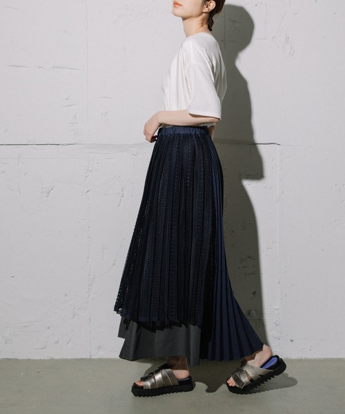 MARECHAL TERRE(マルシャルテル)の「レースプリーツスカート(スカート・レディース・ブラック/ネイビー/レッド/グリーン・MEDIUM)」の16枚目の写真