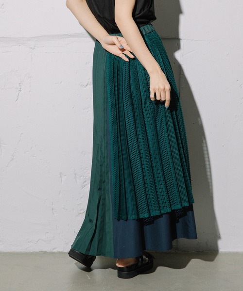 MARECHAL TERRE(マルシャルテル)の「レースプリーツスカート(スカート・レディース・ブラック/ネイビー/レッド/グリーン・MEDIUM)」の20枚目の写真