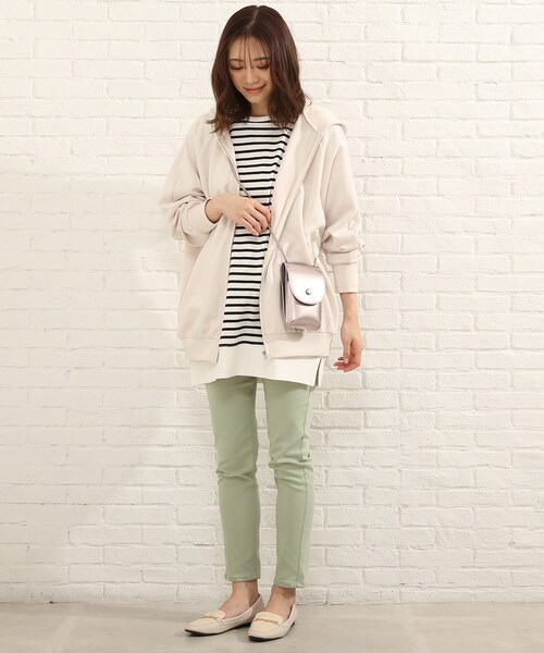 SHOO・LA・RUE(シューラルー)の「◆フタツオリ縦お財布ショルダー(ショルダーバッグ・レディース・ブラック/ライトグリーン/ブロンズ/ナチュラル/キャメル・00)」の13枚目の写真