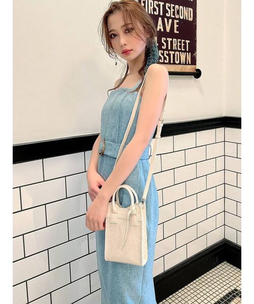 RESEXXY（リゼクシー）の「カラーツイードライクキャミワンピース（ワンピース・レディース・ブラウン/ブルー/その他1・FREE）」の20枚目の写真