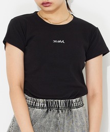 X-girl | EMBROIDERED MILLS LOGO S/S BABY TEE/ミルズロゴ刺繍　チビT(Tシャツ/カットソー)