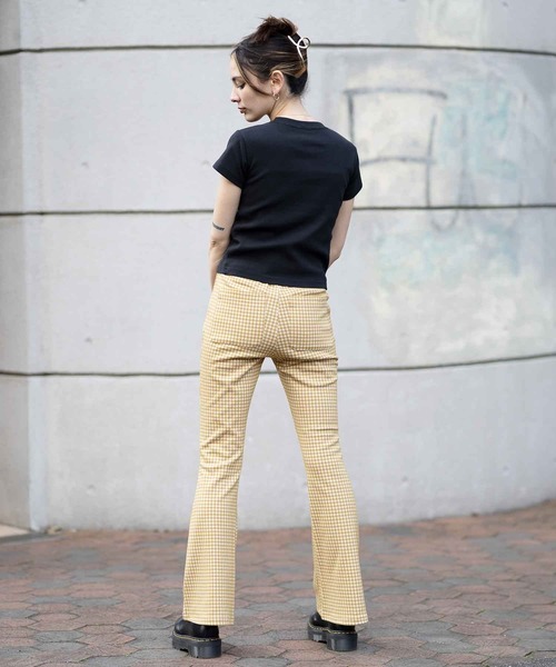 X-girl（エックスガール）の「EMBROIDERED MILLS LOGO S/S BABY TEE/ミルズロゴ刺繍　チビT（Tシャツ/カットソー・レディース・ホワイト/ブラック/マルチ・S/M）」の16枚目の写真