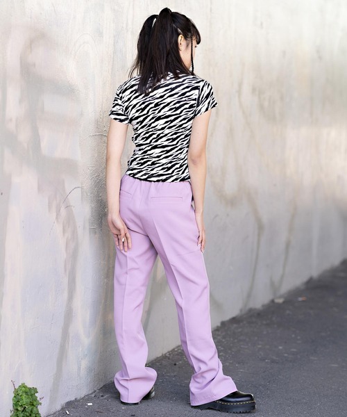 X-girl（エックスガール）の「EMBROIDERED MILLS LOGO S/S BABY TEE/ミルズロゴ刺繍　チビT（Tシャツ/カットソー・レディース・ホワイト/ブラック/マルチ・S/M）」の12枚目の写真