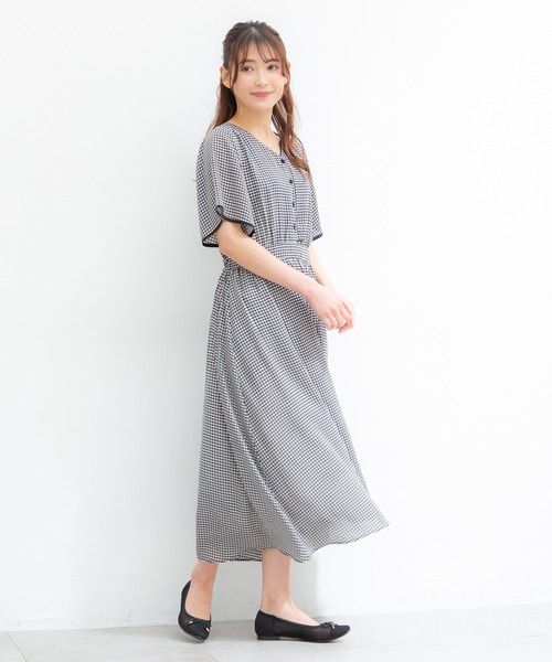 Honeys（ハニーズ）の「配色Ｖネックワンピース（ワンピース・レディース・ブルー系その他/グリーン系その他/ブルー系その他2/ブラック系その他・M/LL/S/L）」の14枚目の写真