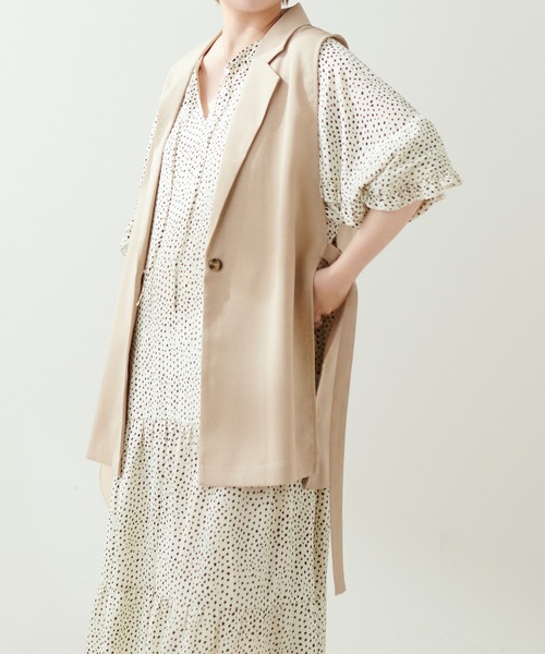 natural couture（ナチュラルクチュール）の「普段のコーデにこなれ感をプラス リネンライクサイドオープンベスト（ベスト・レディース・ベージュ/アイボリー/ブラック・FREE）」の15枚目の写真