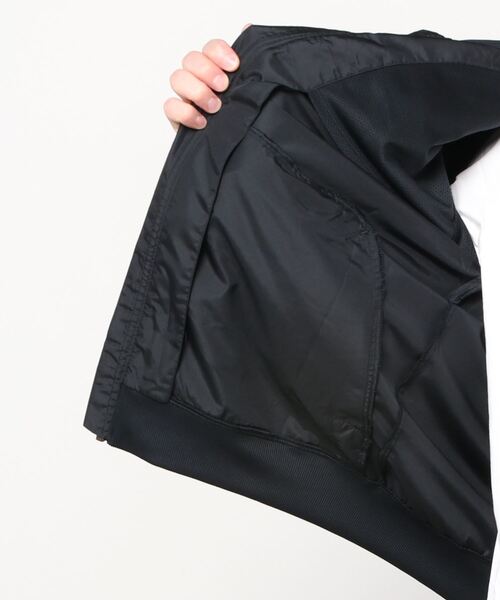 UNDER ARMOUR（アンダーアーマー）の「アンダーアーマー  UA WOVEN JACKET（ナイロンジャケット・メンズ・ブラック/ネイビー・L/M/LL/S/3L）」の4枚目の写真