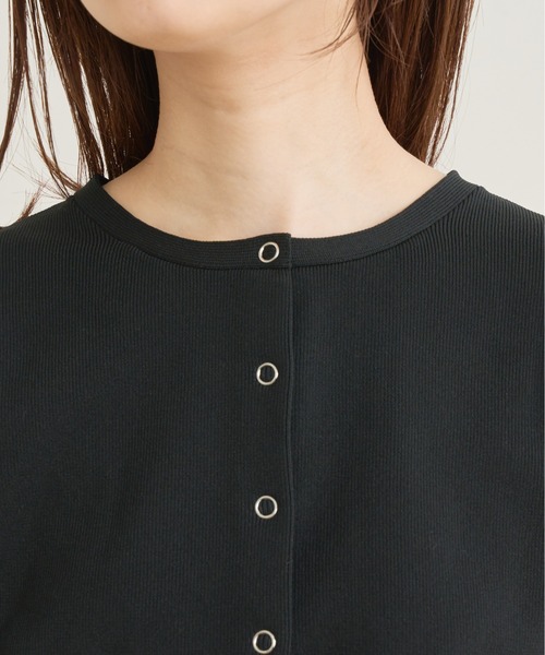 natural couture（ナチュラルクチュール）の「WEB限定/旬顔コーデが決まるプチプラリングドット釦おしゃれカーディガン（カーディガン/ボレロ・レディース・ピンク/ラベンダー/イエロー/グリーン/オフホワイト/ブラック・FREE）」の21枚目の写真
