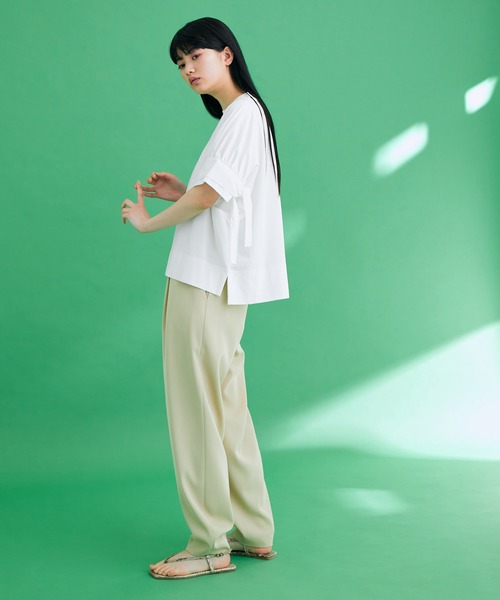 ADAM ET ROPE'（アダムエロペ）の「【サステナブル】フレアカフスコンビプルオーバー（Tシャツ/カットソー・レディース・ホワイト/ブラック/ブルー/ピンク・FREE）」の11枚目の写真