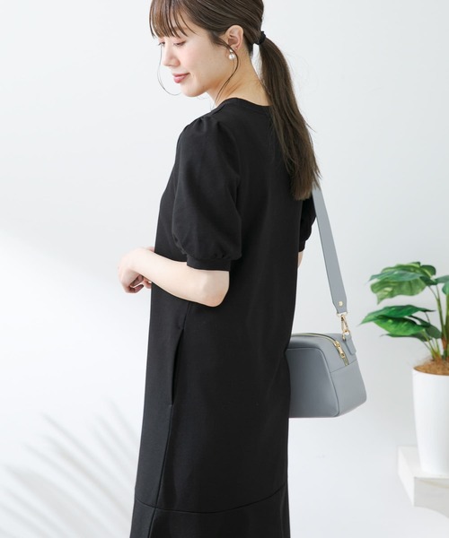 URBAN RESEARCH Sonny Label(アーバンリサーチサニーレーベル)の「マーメイドラインカットワンピース(ワンピース・レディース・チャコールグレー/ブラック/ブラウン・FREE)」の11枚目の写真