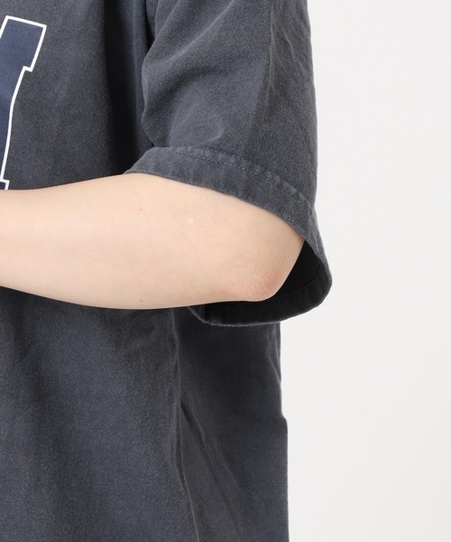 JOURNAL STANDARD（ジャーナルスタンダード）の「カレッジロゴTシャツ（Tシャツ/カットソー・レディース・ホワイト/ネイビー/グリーン・FREE）」の21枚目の写真