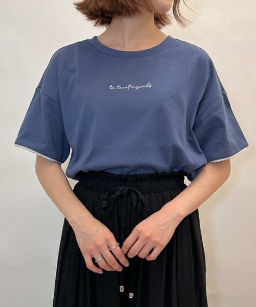 axes femme(アクシーズファム)の「ラメ刺繍ロゴTシャツ(Tシャツ/カットソー・レディース・キナリ/チャコール/グレイッシュベージュ/ブルー・FREE)」の4枚目の写真