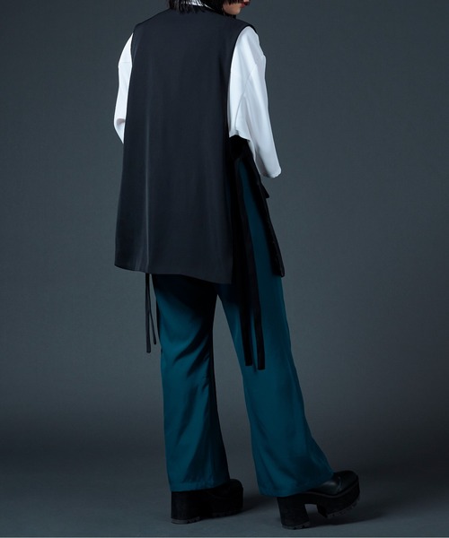 Ellno Loset（エルノロゼット）の「ポリトロノーカラージレ/セットアップ対応（ベスト・メンズ・ブラック/ライトグリーン・MEDIUM/LARGE）」の11枚目の写真