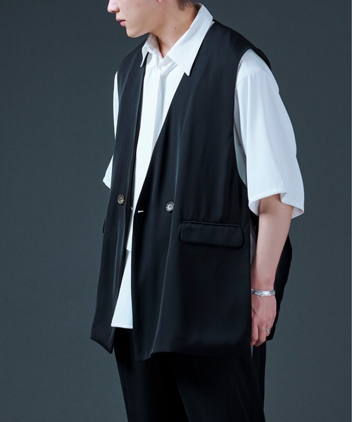 Ellno Loset（エルノロゼット）の「ポリトロノーカラージレ/セットアップ対応（ベスト・メンズ・ブラック/ライトグリーン・MEDIUM/LARGE）」の3枚目の写真