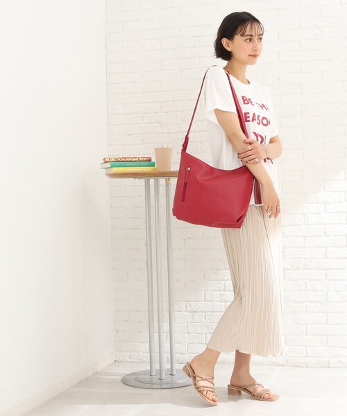 SHOO・LA・RUE（シューラルー）の「◆ダブルフェイスショルダーバッグ（ショルダーバッグ・レディース・アイボリー/グレー/ブラック/ダークブラウン/レッド系1/サックスブルー・00）」の13枚目の写真