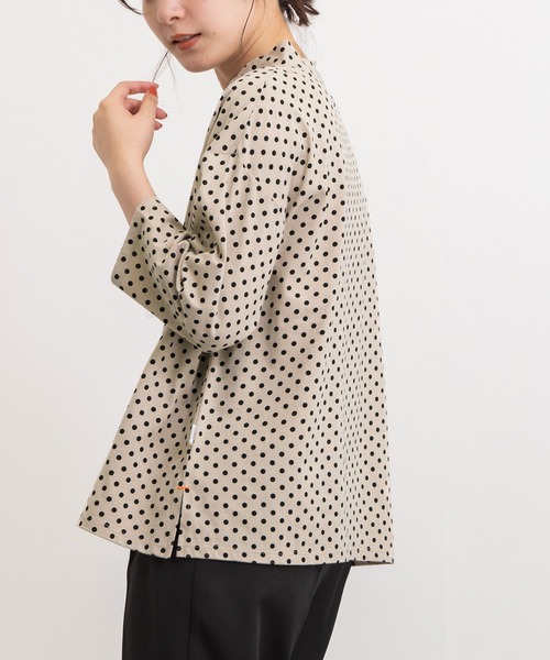 POU DOU DOU(プードゥドゥ)の「クラシックパターンボトルネックTee(Tシャツ/カットソー・レディース・キナリ/ブラック/オレンジ/グリーン・3)」の2枚目の写真