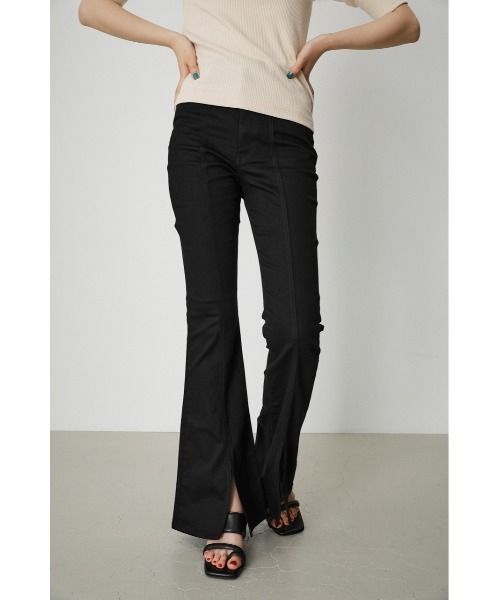 AZUL by moussy(アズールバイマウジー)の「CENTER SLIT COLOR FLARE PT/センタースリットカラーフレアーパンツ(その他パンツ・レディース・ダークブルー/マジェンタ/ブラック・MEDIUM/SMALL)」の4枚目の写真