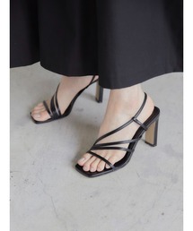 narrow strap flat heel sandal