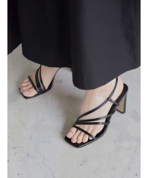 amel（エイメル）の「narrow strap flat heel sandal（サンダル）」 WEAR