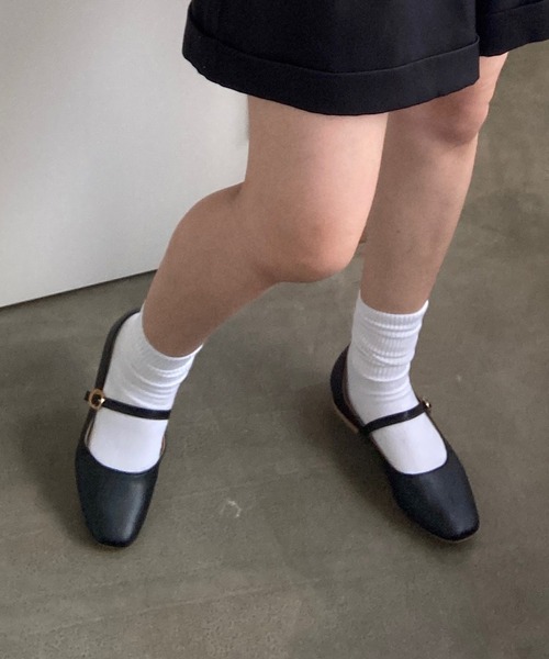 LAUIR(ラウアー)の「ストラップパンプス(パンプス・レディース・ブラック/クリーム/ベージュ・35/36/37/38/39)」の8枚目の写真