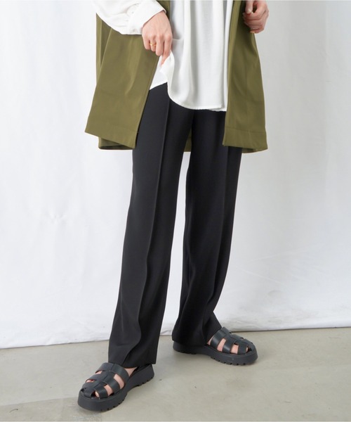 LUCA/LADY LUCK LUCA（ルカ/レディラックルカ）の「【美脚効果】LC/LLL センターシームパンツ / センタープレスカラースラックス（スラックス・レディース・ブラック/パープル/マスタード・36(S)/38(M)）」の2枚目の写真