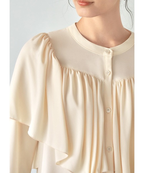 STYLE DELI(スタイルデリ)の「【LUXE】フリルドレープブラウス(シャツ/ブラウス・レディース・ナチュラル/グリーン系/ネイビー・FREE)」の5枚目の写真
