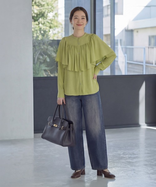 STYLE DELI(スタイルデリ)の「【LUXE】フリルドレープブラウス(シャツ/ブラウス・レディース・ナチュラル/グリーン系/ネイビー・FREE)」の18枚目の写真