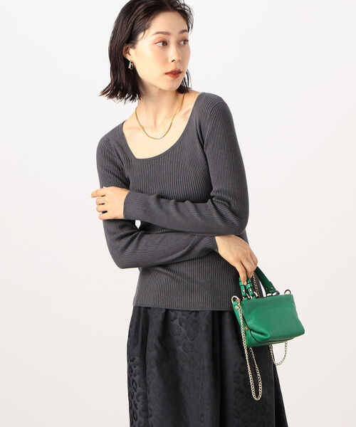 Rie Miller(リエミラー)の「《手洗い可能》ルナセルワイドリブアシメトリーネックプルオーバーニット(ニット/セーター・レディース・チャコールグレー/ピンク/グリーン/キナリ・38)」の3枚目の写真