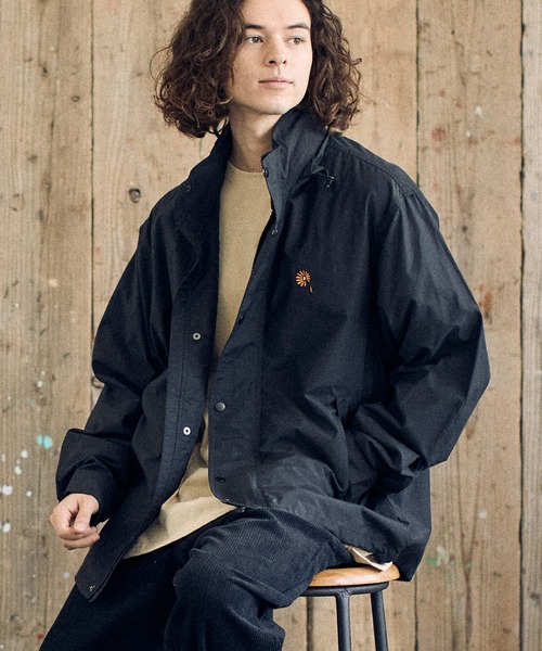 UN-FILLED(アンフィルド)の「mj8914-Gerbera one point stitched stand Jacket スタンドジャケット(ブルゾン・メンズ・ブラック/オリーブ・S/M/L/XL)」の2枚目の写真