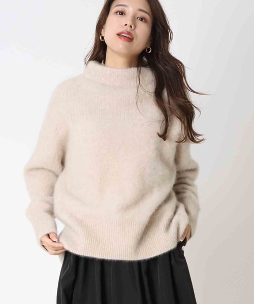 Jines（ジネス）の「フォックスカシミア・ ハイネックバックスリットニット（ニット/セーター・レディース・ブルー/ホワイト/ピンク/グリーン/ベージュ/パープル/イエロー・38）」の15枚目の写真