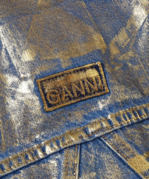GANNI(ガニー)の「Gold Denim Cropped Trucker Jacket(デニムジャケット・レディース・ゴールド・34/38/36)」の3枚目の写真