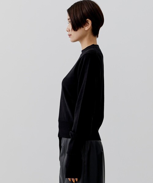 city（シティ）の「【CITY】ファインウールロングスリーブニット[洗える]（ニット/セーター・レディース・ブラック/オレンジ/ブルー・FREE）」の6枚目の写真