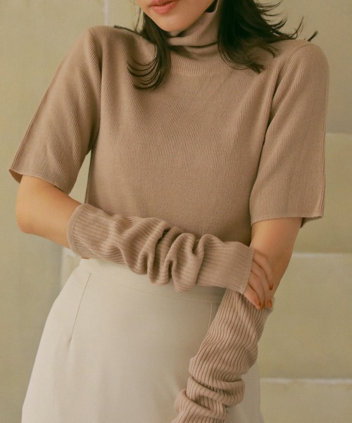 N WITH.(エヌウィズ)の「ベーシックタートルニット(ニット/セーター・レディース・レッド/グレー/ベージュ・FREE)」の11枚目の写真