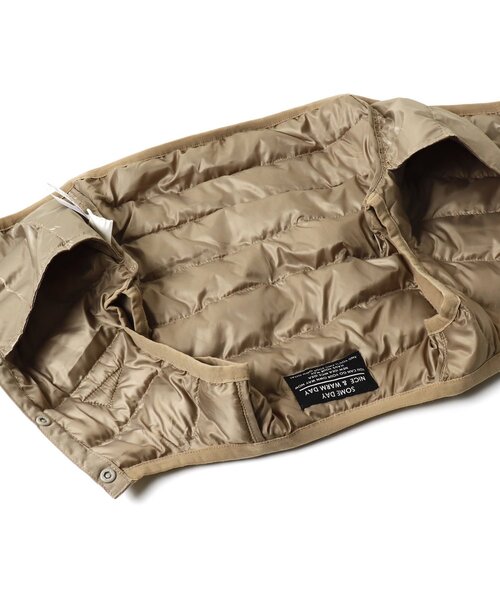 BREEZE（ブリーズ）の「【洗濯機でお洗濯OK】インナーキルトベスト_ウォッシャブル（ダウンベスト・キッズ・ベージュ/ブラック・110/90/100/120/130/80/140）」の20枚目の写真