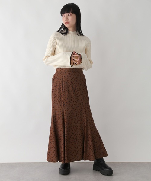 LOWRYS FARM（ローリーズファーム）の「キリカエガラフレアスカート　174392（スカート・レディース・アイボリー/ブラウン/ブラック・FREE）」の6枚目の写真