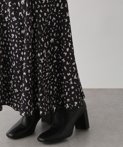 LOWRYS FARM（ローリーズファーム）の「キリカエガラフレアスカート　174392（スカート・レディース・アイボリー/ブラウン/ブラック・FREE）」の5枚目の写真