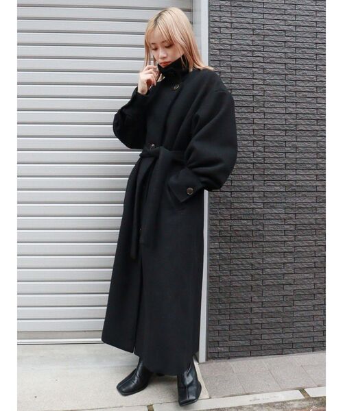 MURUA（ムルーア）の「マキシボリュームスリーブコート（ダウンジャケット/コート・レディース・ブラック/モカ・1/2）」の15枚目の写真