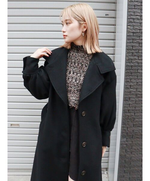 MURUA（ムルーア）の「マキシボリュームスリーブコート（ダウンジャケット/コート・レディース・ブラック/モカ・1/2）」の12枚目の写真