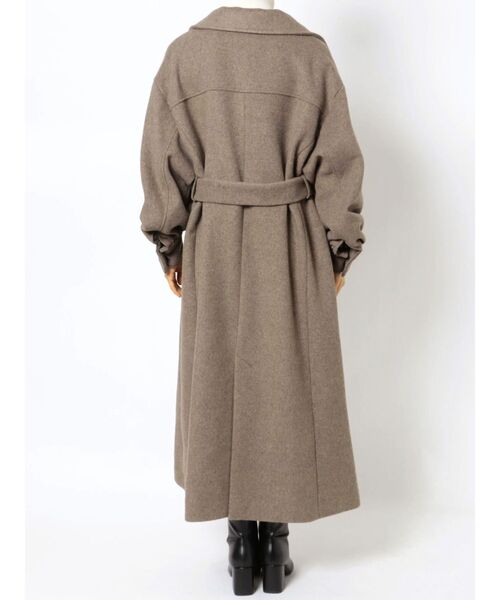 MURUA（ムルーア）の「マキシボリュームスリーブコート（ダウンジャケット/コート・レディース・ブラック/モカ・1/2）」の17枚目の写真