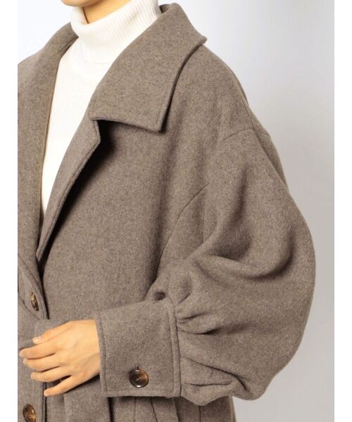 MURUA（ムルーア）の「マキシボリュームスリーブコート（ダウンジャケット/コート・レディース・ブラック/モカ・1/2）」の21枚目の写真