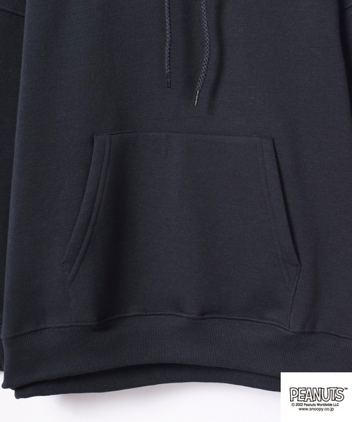 PEANUTS(ピーナッツ)の「PEANUTS スヌーピー 裏起毛スウェット パーカー(パーカー・レディース・ネイビー/オフホワイト/オレンジ・L/M/LL)」の22枚目の写真