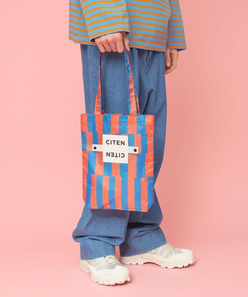 CITEN(シテン)の「<CITEN>くるくるパッチン ストライプ トートバッグ S(エコバッグ/サブバッグ・レディース・ブラック/ケリー/コバルトブルー/ピンク・FREE)」の4枚目の写真