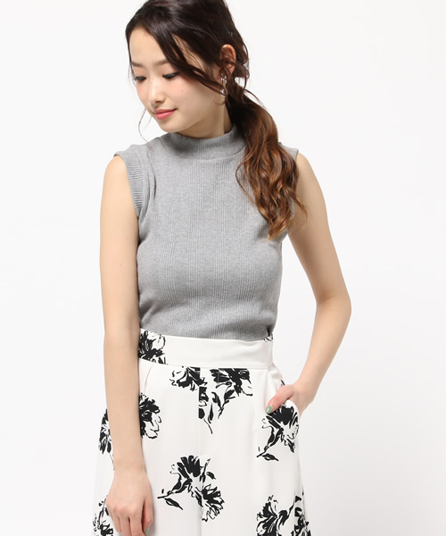 ROSE BUD（ローズバッド）の「LCTT-15191 HI/N SLV-LESS TOP（Tシャツ/カットソー・レディース・ホワイト/ミックスグレー/オリーブ/ブラック・ONE SIZE）」の3枚目の写真