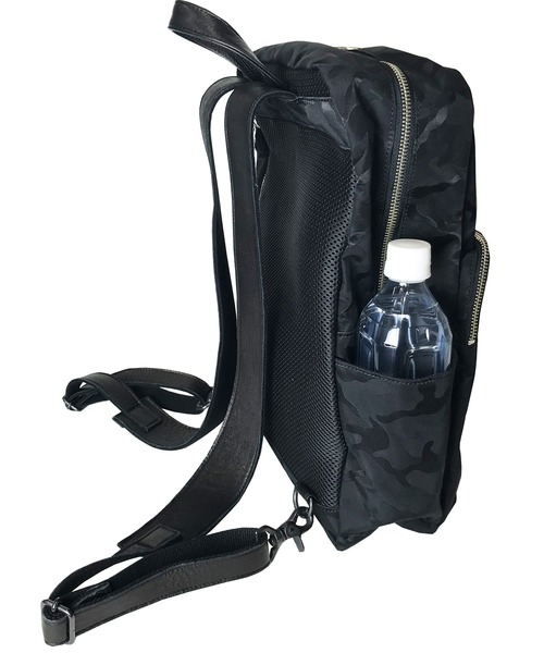 DECADE（ディケイド）の「12ポケットバックパック/リュック DECADE(No-01369)Pocket Back Pack Ruck（バックパック/リュック・メンズ・ブラック・フリー）」の3枚目の写真